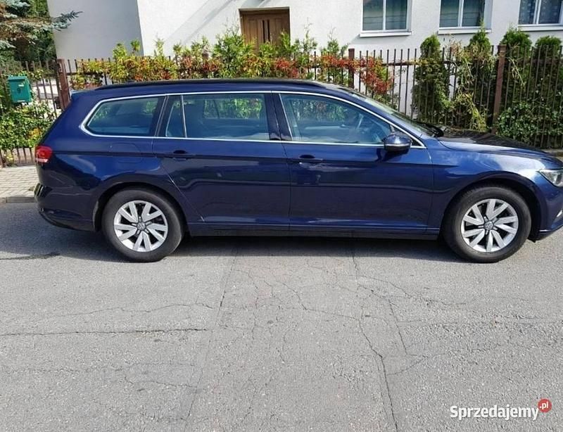 Używany VW Passat 2017 Niebieski Kombi