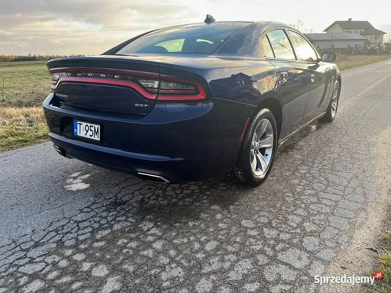 Używany Dodge Charger SXT 2016 Granatowy Sedan/Limuzyna