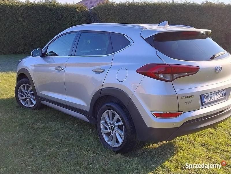 Używany Hyundai Tucson 2018 Srebrny SUV