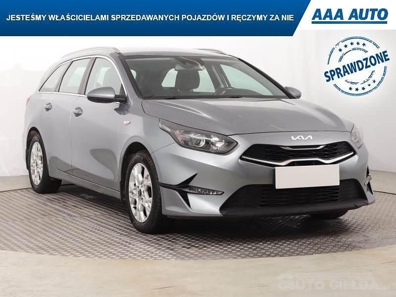 Używany Kia Ceed 2022 Szary Hatchback