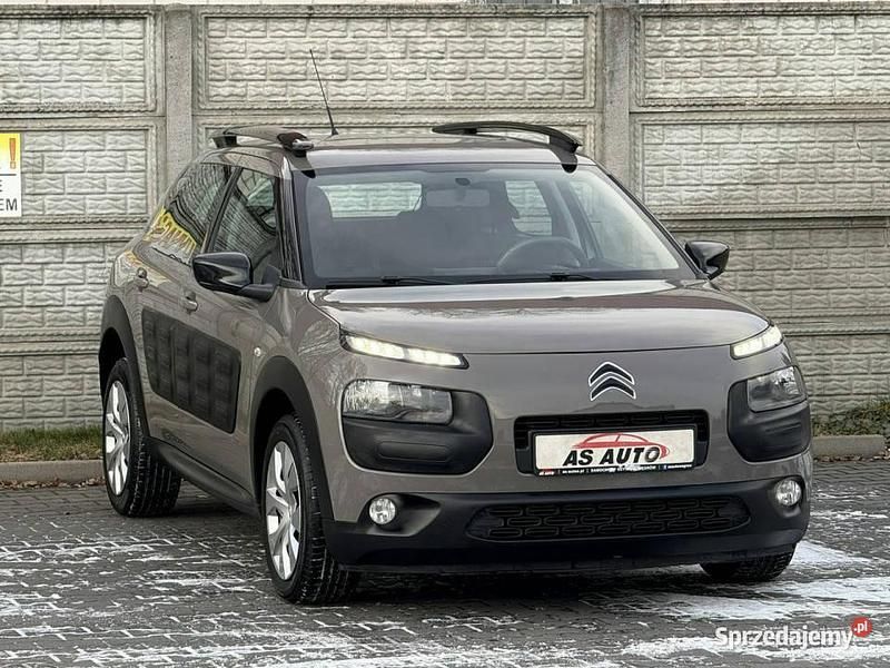 Używany Citroën C4 Shine 82 KM (60 kW) 2015 Szary (metalik, perła) SUV