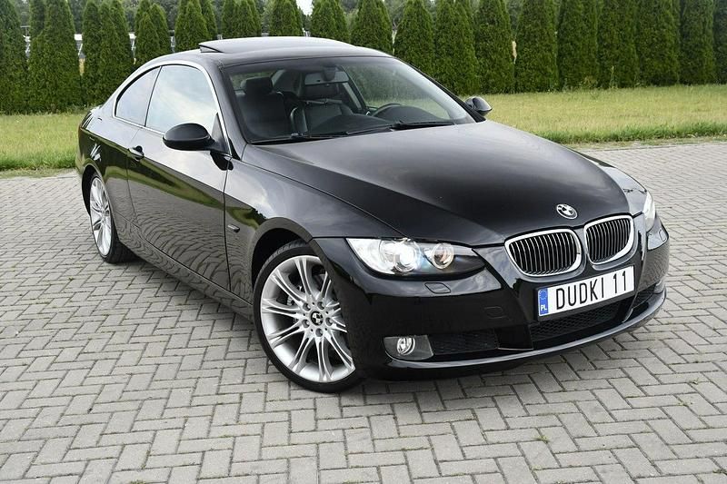Używany BMW 325 Sport Line 218 KM (160 kW) 2006 Czarny (metalik) Coupe