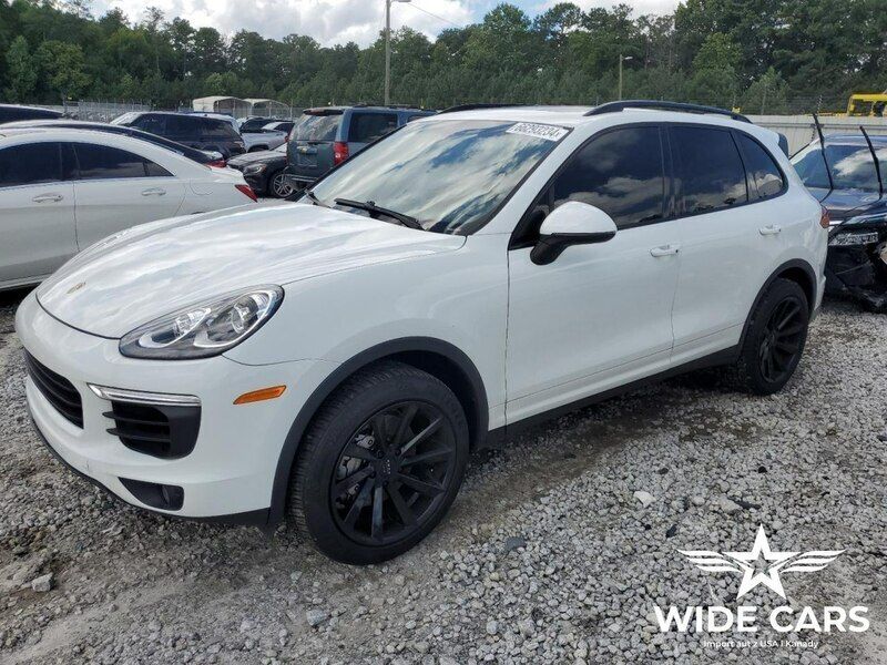 Biały (metalik) Używany 2016 Porsche Cayenne S Sport SUV | 62 600 zł - Obraz 1/4