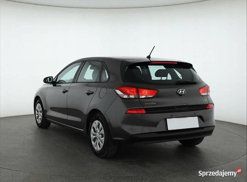 Używany Hyundai i30 2017 Szary Hatchback