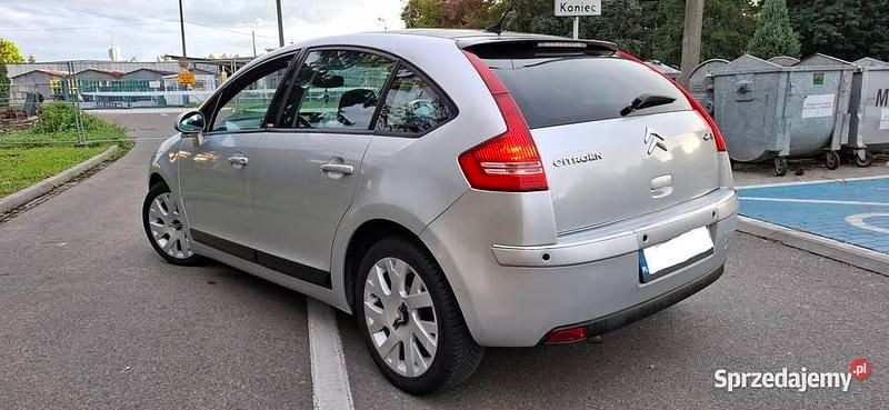 Srebrny Używany 2005 Citroën C4 Exclusive Hatchback | 9400 zł - Obraz 1/4