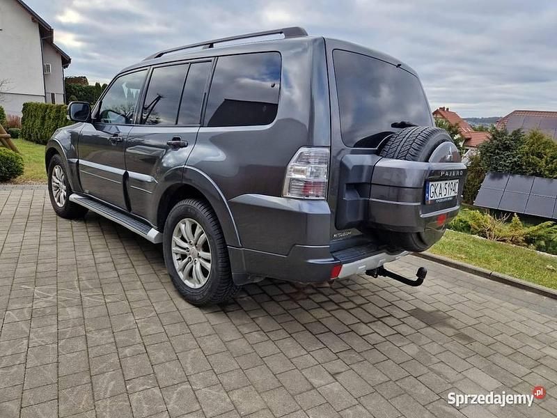 Używany Mitsubishi Pajero 2014 Grafitowy SUV