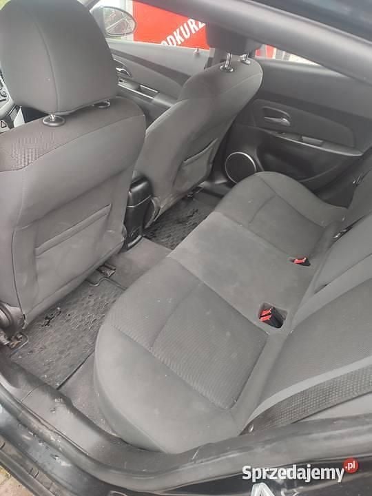 Używany Chevrolet Cruze 2011 Czarny Hatchback