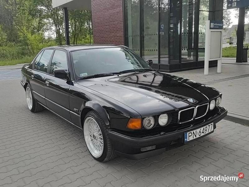 Czarny Używany 1993 BMW 730 Shadowline Sedan/Limuzyna | 20 900 zł - Obraz 1/4
