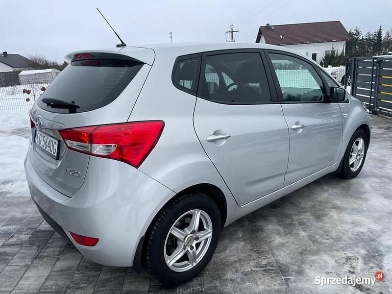 Używany Hyundai ix20 125 KM (91 kW) 2019 Srebrny Hatchback
