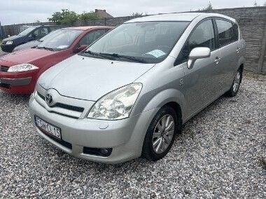 Używany Toyota Corolla Verso 129 KM (94 kW) 2005 Srebrny Minivan