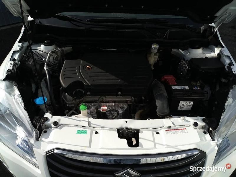 Używany Suzuki SX4 S-Cross 120 KM (88 kW) 2015 Biały SUV