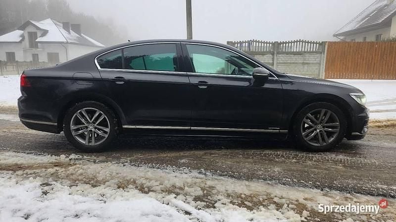 Używany VW Passat R-line 2015 Czarny Sedan/Limuzyna