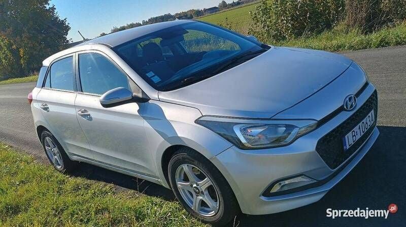 Srebrny Używany 2016 Hyundai i20 Sedan/Limuzyna | 21 500 zł (Uczciwa cena) - Obraz 1/4