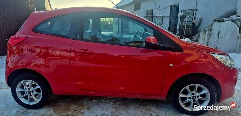 Używany Ford Ka 2013 Czerwony Hatchback