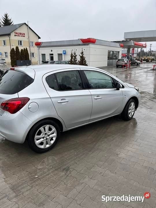 Używany Opel Corsa 2015 Srebrny Hatchback