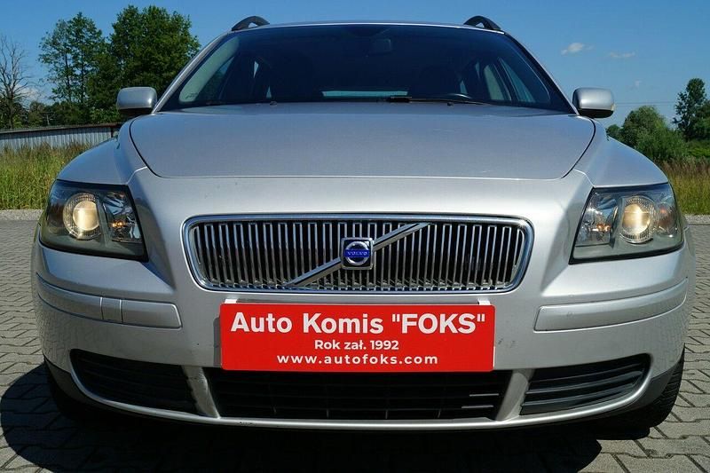 Używany Volvo V50 109 KM (80 kW) 2006 Srebrny Kombi