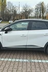 Używany Renault Captur Intens 67 KM (49 kW) 2021 Biały SUV
