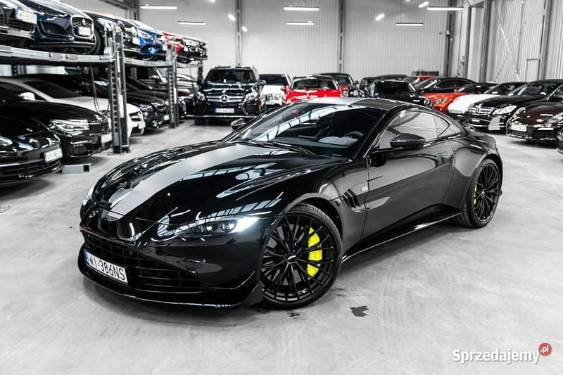 Czarny Używany 2023 Aston Martin V8 Vantage Coupe | 915 750 zł - Obraz 1/4