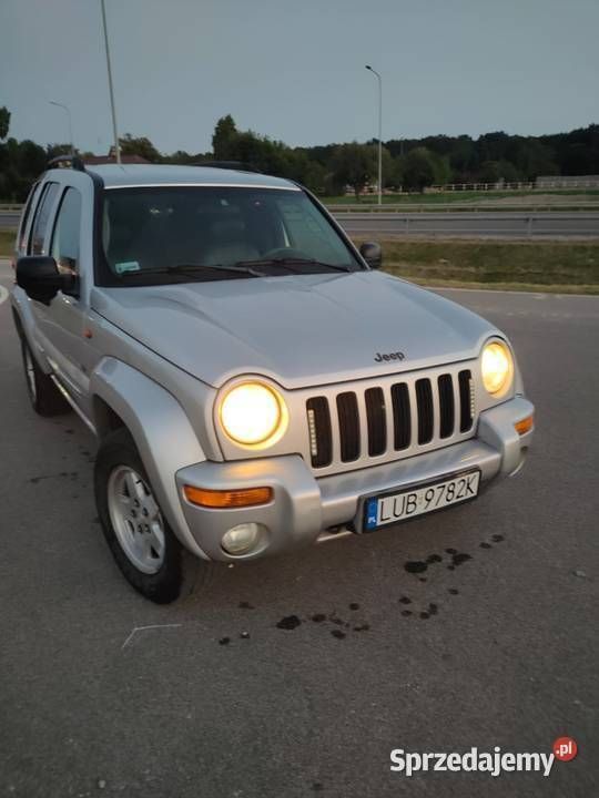 Używany Jeep Cherokee 2003 Srebrny SUV