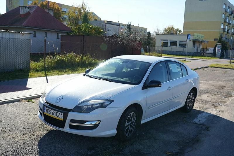 Używany Renault Laguna III 2014 Biały Sedan/Limuzyna