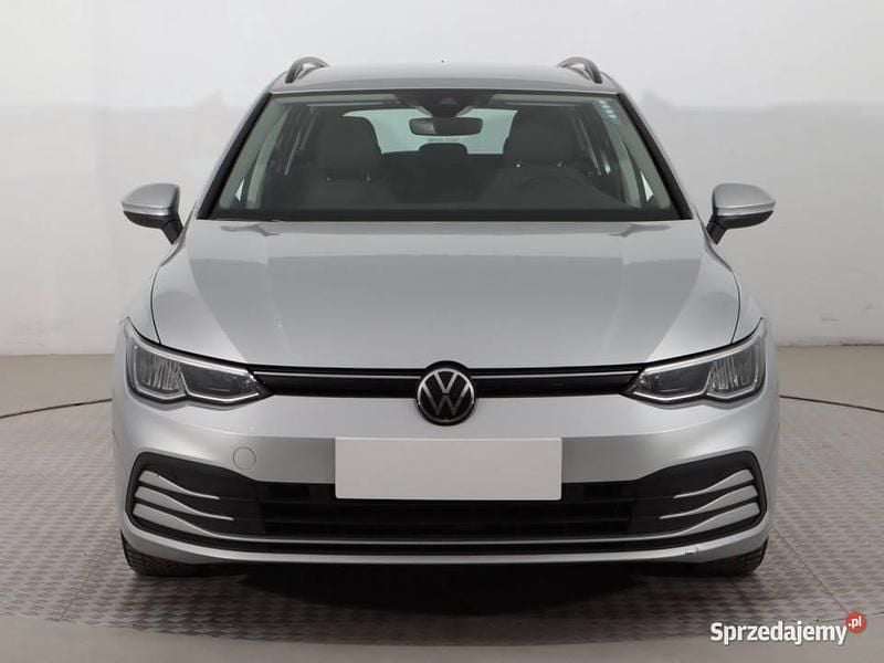 Srebrny Używany 2022 VW Golf VIII Kombi | 65 999 zł (Uczciwa cena) - Obraz 1/4