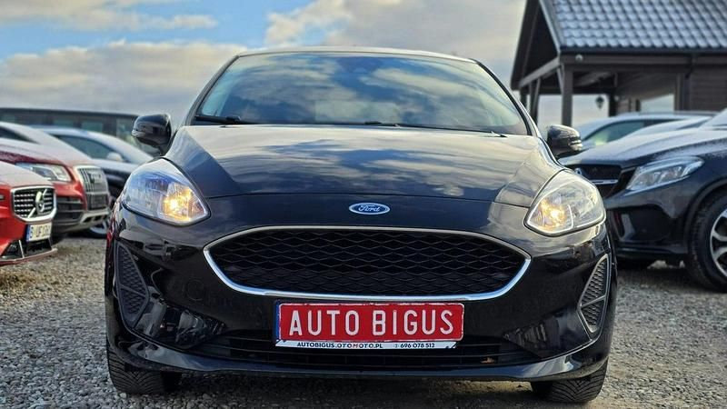 Używany Ford Fiesta 75 KM (55 kW) 2021 Czarny (metalik) Hatchback