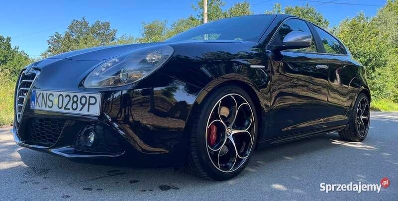 Czarny Używany 2010 Alfa Romeo Giulietta Hatchback | 27 900 zł (Uczciwa cena) - Obraz 1/2