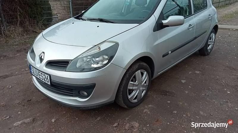 Używany Renault Clio III 2005 Srebrny Hatchback