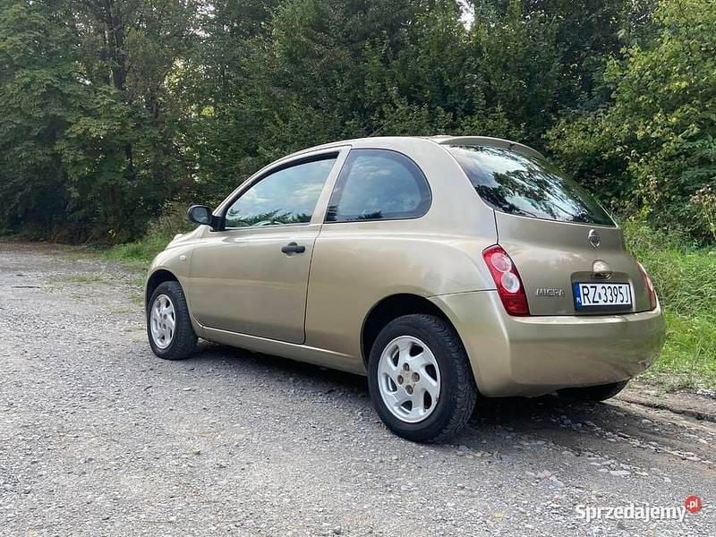 Używany Nissan Micra 2003 Złoty Hatchback