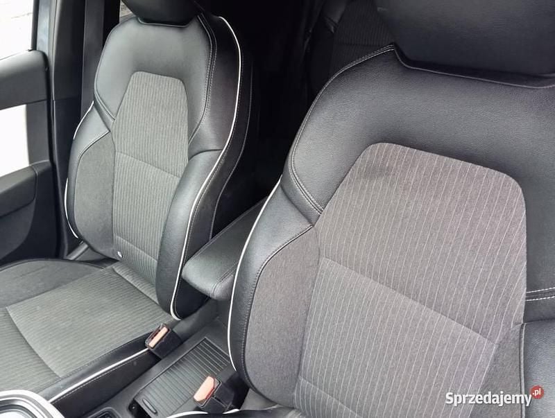 Używany Renault Clio V 2022 Grafitowy Hatchback