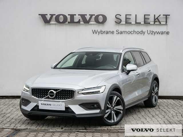 Srebrny Używany 2020 Volvo V60 CC Kombi | 144 900 zł - Obraz 1/3
