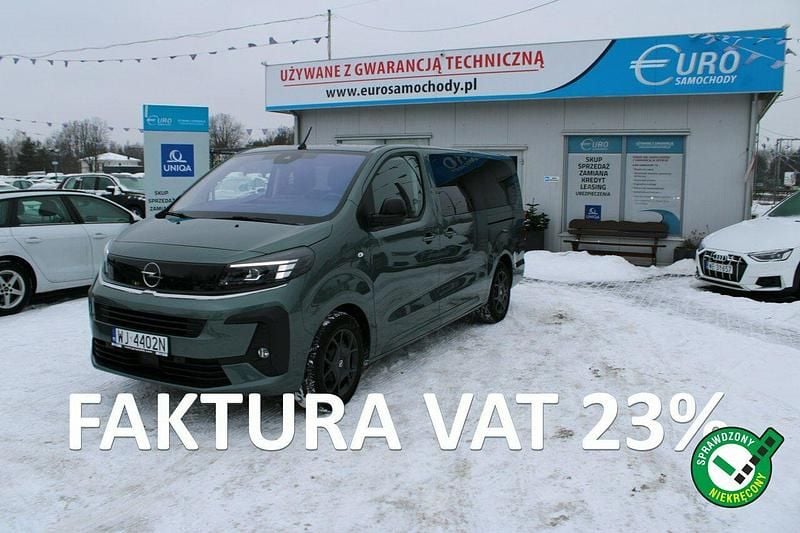 Srebrny Używany 2024 Opel Zafira Life Minivan | 144 899 zł - Obraz 1/4