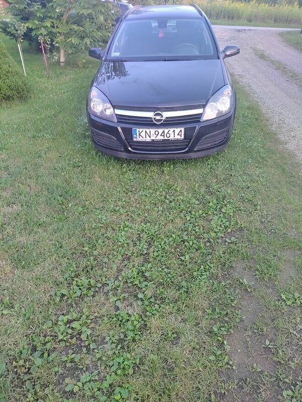 Czarny Używany 2007 Opel Astra Kombi | 5300 zł (Uczciwa cena) - Obraz 1/4