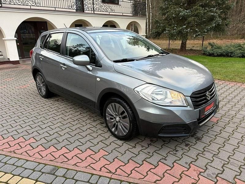 Szary Używany 2014 Suzuki SX4 S-Cross SUV | 31 000 zł (Uczciwa cena) - Obraz 1/4