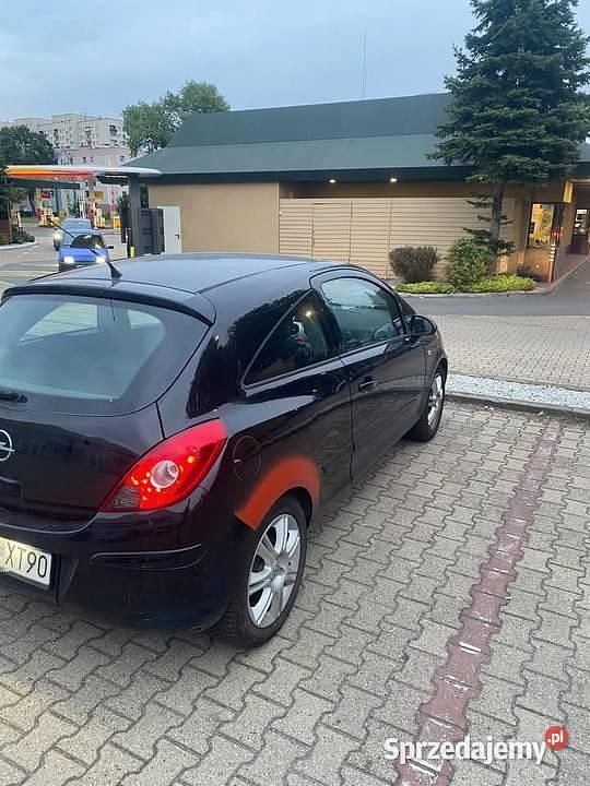 Używany Opel Corsa 90 KM (66 kW) 2007 Czarny Hatchback