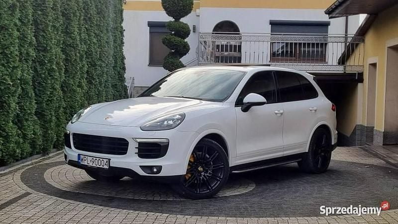 Używany Porsche Cayenne 262 KM (192 kW) 2015 Biały (metalik) SUV