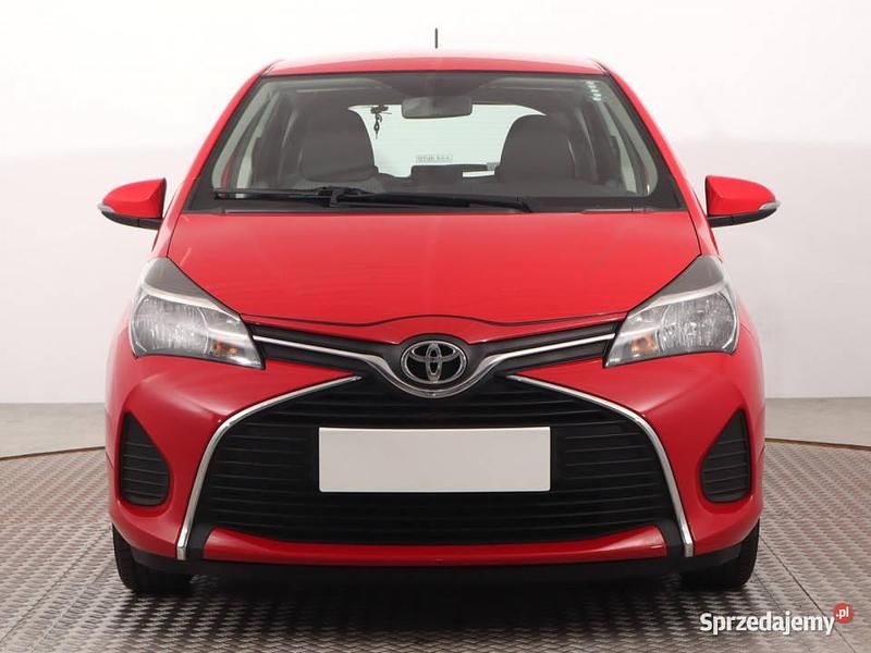 Czerwony Używany 2015 Toyota Yaris Hatchback | 32 999 zł (Uczciwa cena) - Obraz 1/4