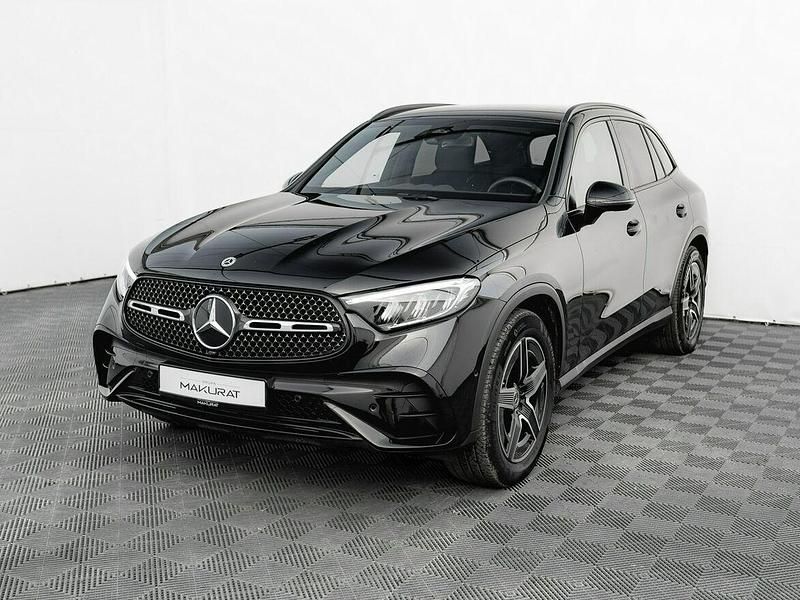 Używany Mercedes GLC220 AMG line 2024 Czarny SUV