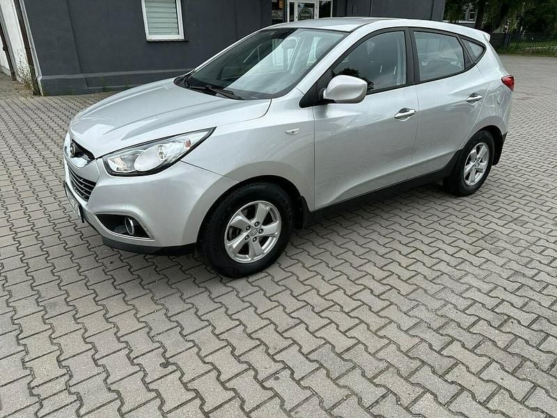 Srebrny Używany 2011 Hyundai ix35 SUV | 31 800 zł (Uczciwa cena) - Obraz 1/4