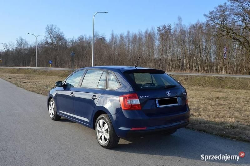 Używany Skoda Rapid 2015 Granatowy Hatchback