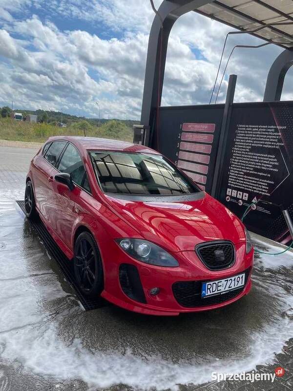 Czerwony Używany 2008 Seat Leon Hatchback | 25 000 zł - Obraz 1/4