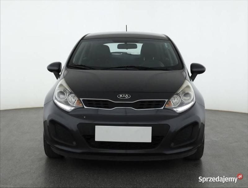 Szary Używany 2014 Kia Rio Hatchback | 25 999 zł (Dobra cena) - Obraz 1/4