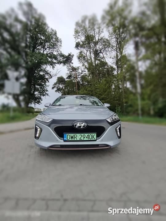 Używany 2018 Hyundai Ioniq Sedan/Limuzyna | 46 000 zł - Obraz 1/4