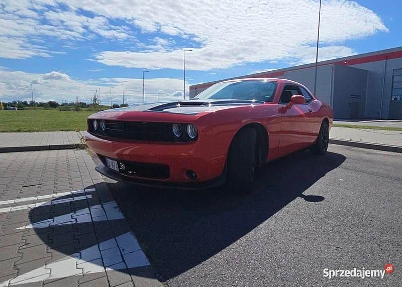 Pomarańczowy Używany 2020 Dodge Challenger Coupe | 105 000 zł (Super Cena) - Obraz 1/4