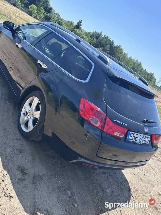 Czarny Używany 2009 Honda Accord Executive Kombi | 20 220 zł (Uczciwa cena) - Obraz 1/4