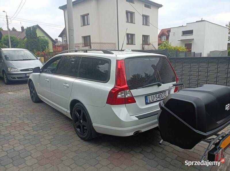 Używany Volvo V70 2010 Biały Kombi
