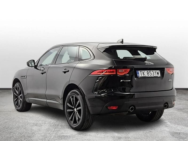 Używany Jaguar F-Pace R-Sport 300 KM (220 kW) 2019 Czarny SUV