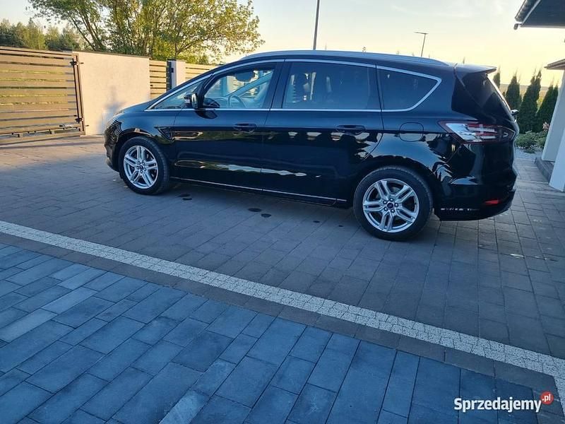 Używany 2017 Ford S-MAX S Minivan | 66 700 zł - Obraz 1/4