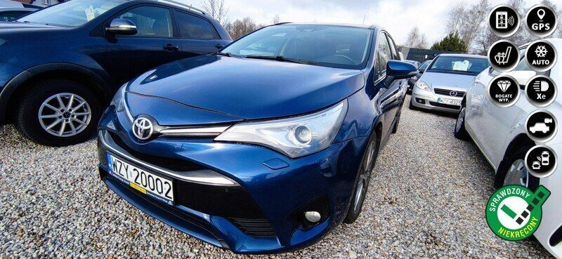Niebieski Używany 2015 Toyota Avensis Sedan/Limuzyna | 42 900 zł (Dość drogi) - Obraz 1/4