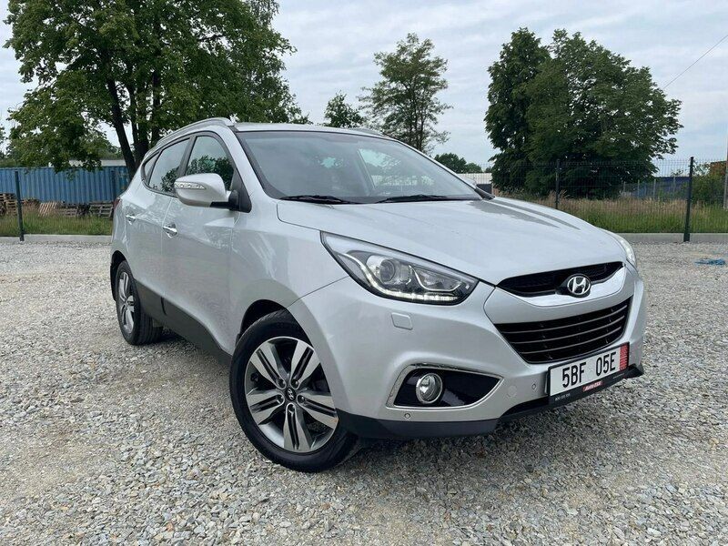 Używany Hyundai ix35 184 KM (135 kW) 2014 Srebrny (metalik) SUV